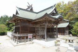 蚊屋島神社拝殿・本殿全景