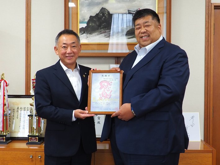 （右）株式会社美作グループ本社　川嶋健文代表取締役社長